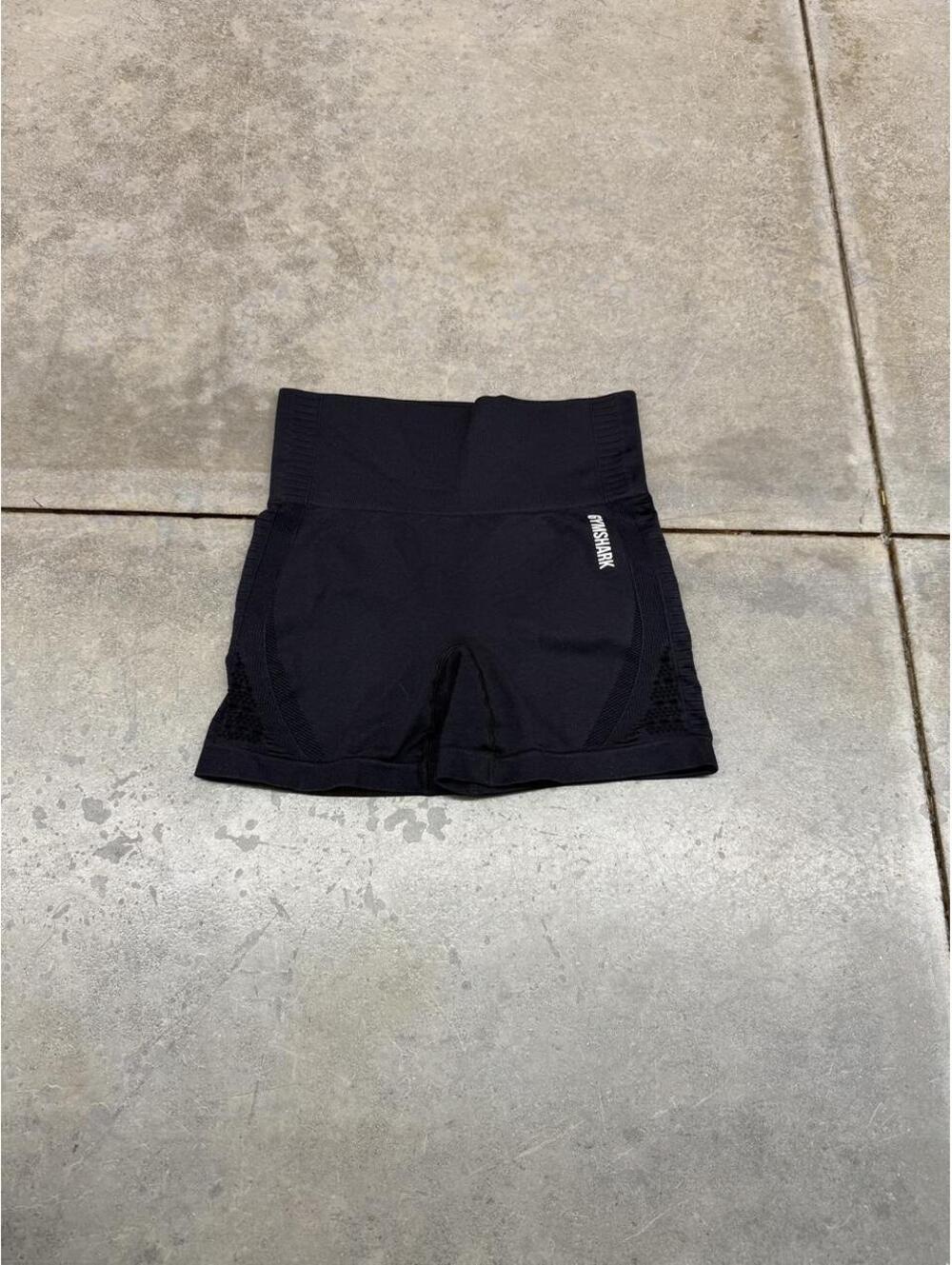 gymshark energy seamless black yoga biker gym shorts size small WOMENS